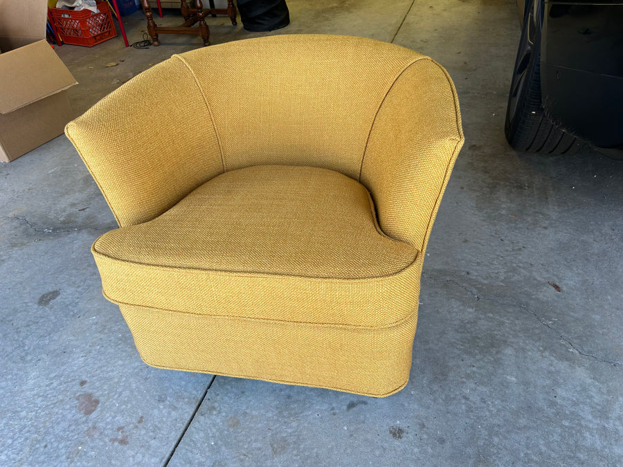 Barrel Chair on Casters