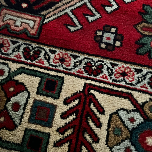 ON SALE 4' x 6' Hand Knotted Rug Perfect for Entry Way