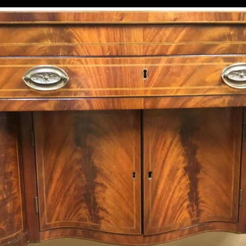 Kittinger CW-26 Colonial Williamsburg Sideboard