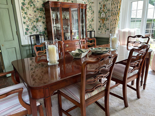 Dining Table & 6 Chairs