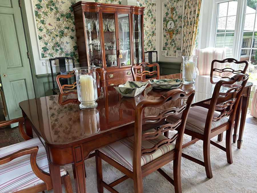 Dining Table & 6 Chairs