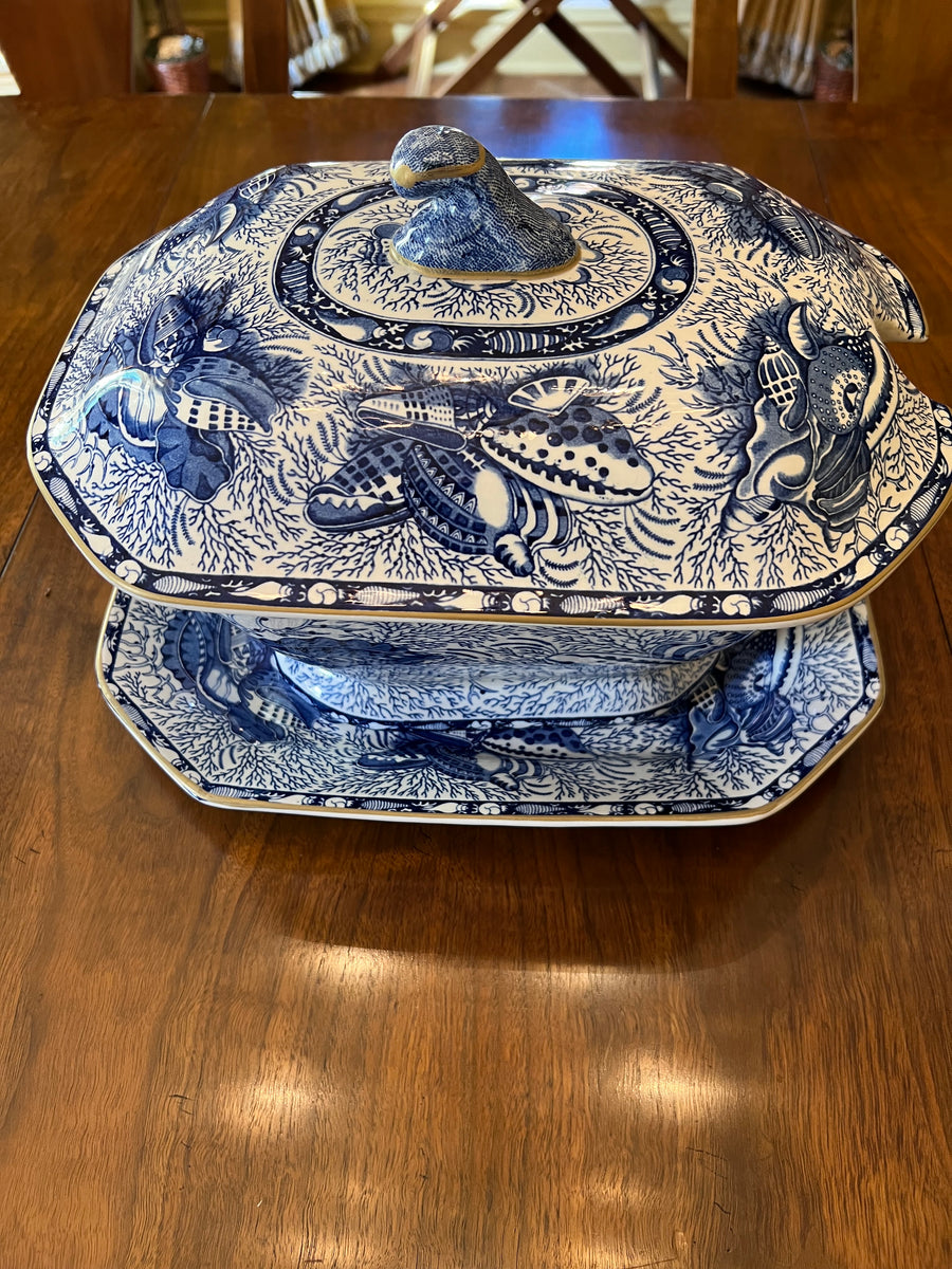 Mottahedeh Torquay Soup Tureen