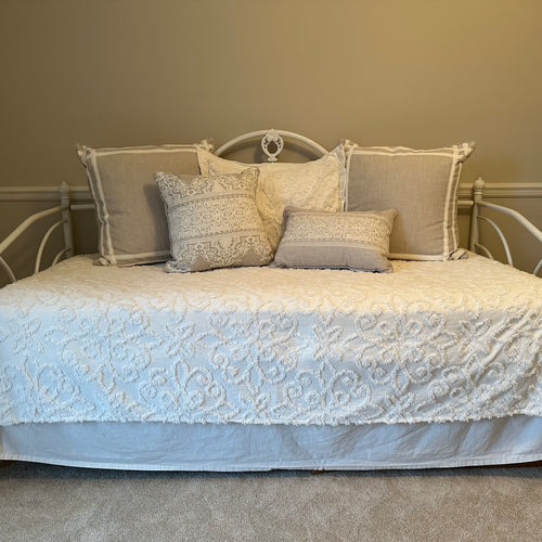 White Metal Daybed