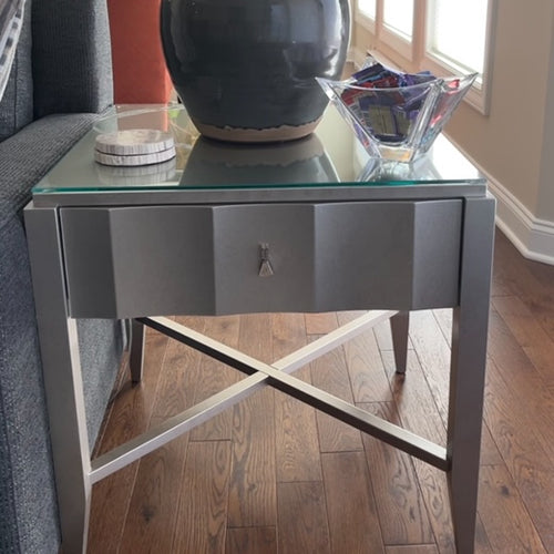 ON SALE Noel Fine Furniture Pair of Glossy End Tables with One Drawer